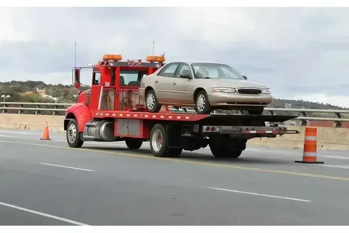 SE COMPRAN CARROS PARA YONKE image 2