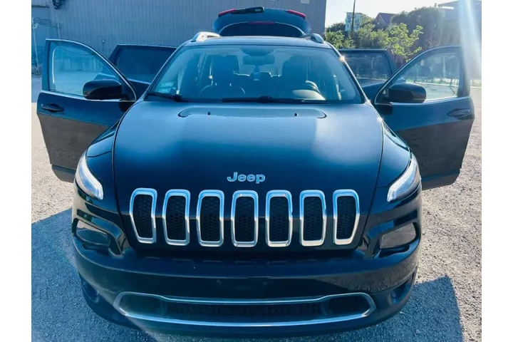 $9999 : 2017 Cherokee Limited image 6