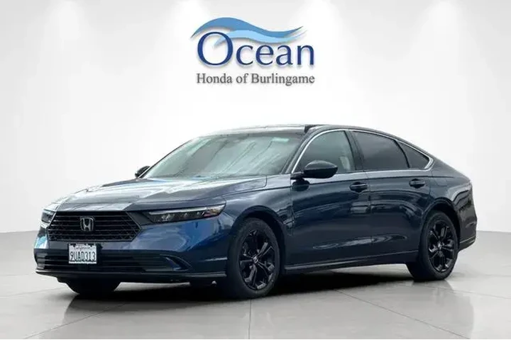 $24991 : Honda Accord 2024 EX 4dr Sed image 8