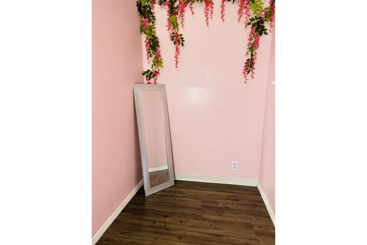 $100 : Estaciones de belleza image 5