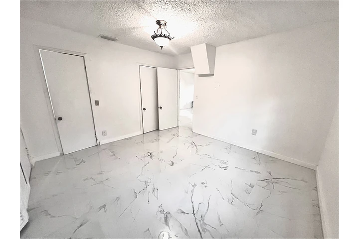 $3400 : Linda Casita en Coral Gables image 8