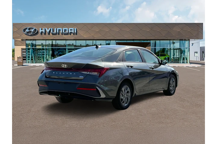 $23459 : Hyundai ELANTRA Hybrid 2025 image 7