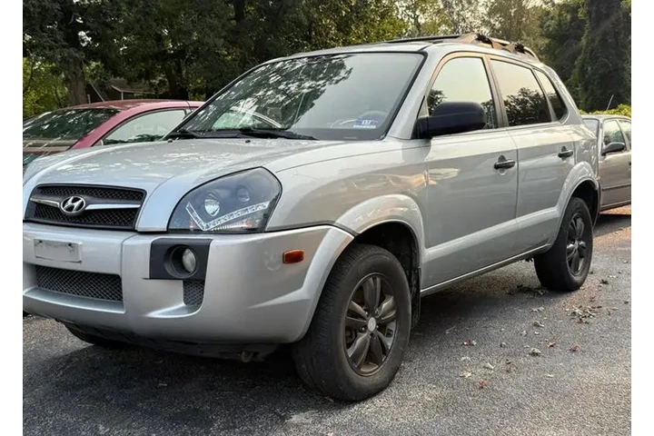 $6350 : 2009 Tucson image 2