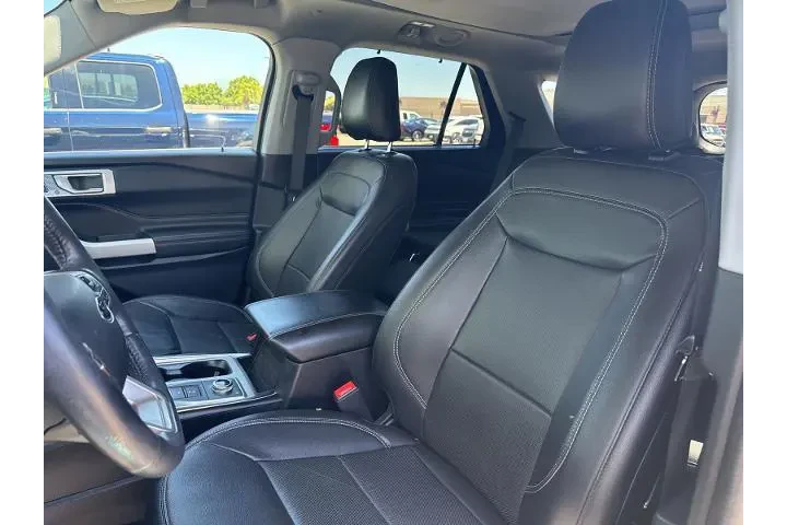 $31995 : Ford Explorer Hybrid 2021 AW image 9