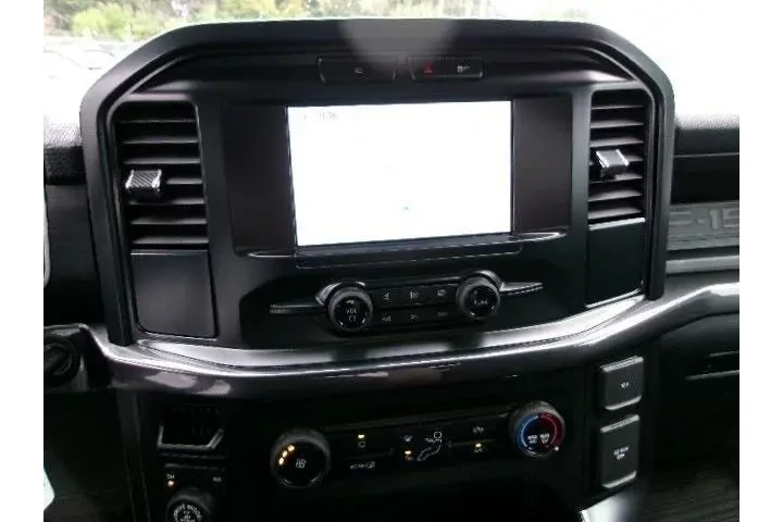 $35996 : Ford F-150 2022 4x4 XL 4dr S image 9