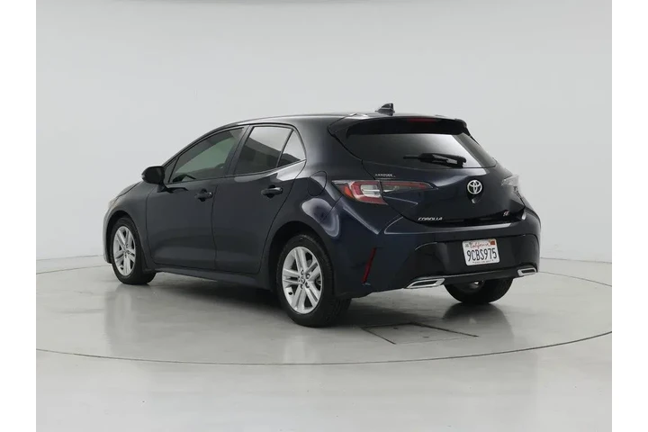 $20998 : Toyota Corolla Hatchback 202 image 2