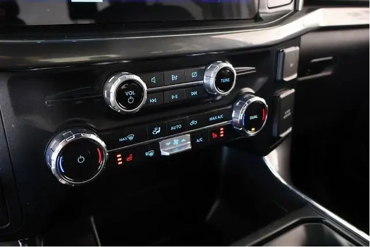 $38047 : Ford F-150 2023 4x4 XLT 4dr image 8