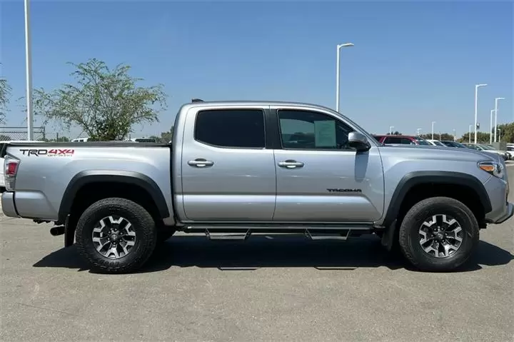 $39500 : Tacoma TRD Off-Road image 3