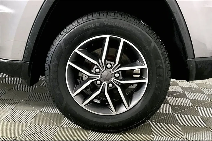 $19941 : Jeep Grand Cherokee 2019 4x2 image 8