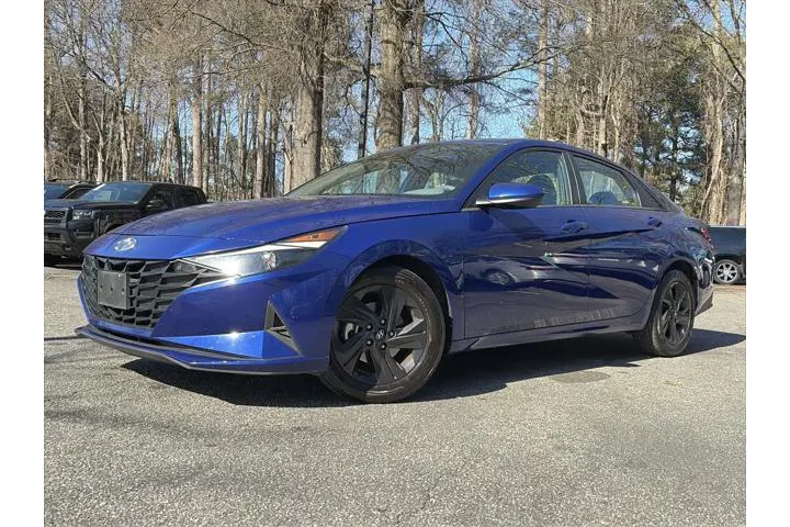 $15760 : Hyundai ELANTRA 2023 SEL 4dr image 1