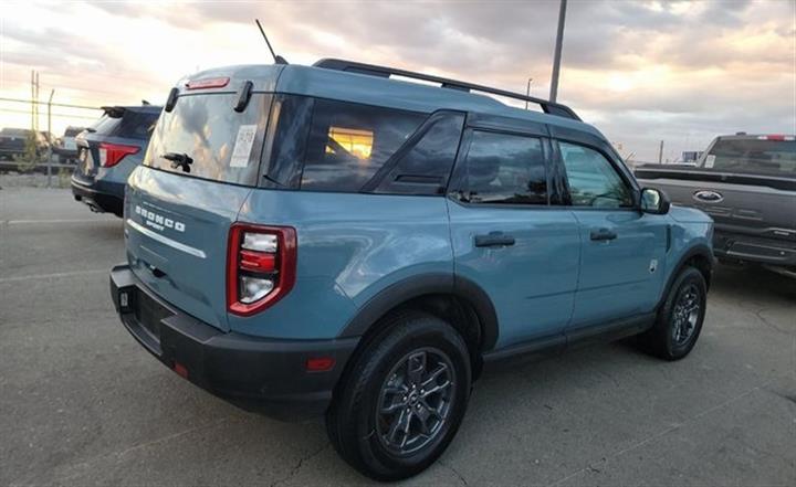 $23362 : Pre-Owned 2022 Bronco Sport B image 2