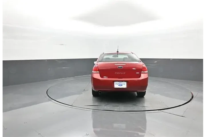 $5933 : Ford Focus 2010 SEL 4dr Seda image 6