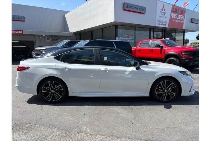$37388 : Toyota Camry 2025 SE 4dr Sed image 8