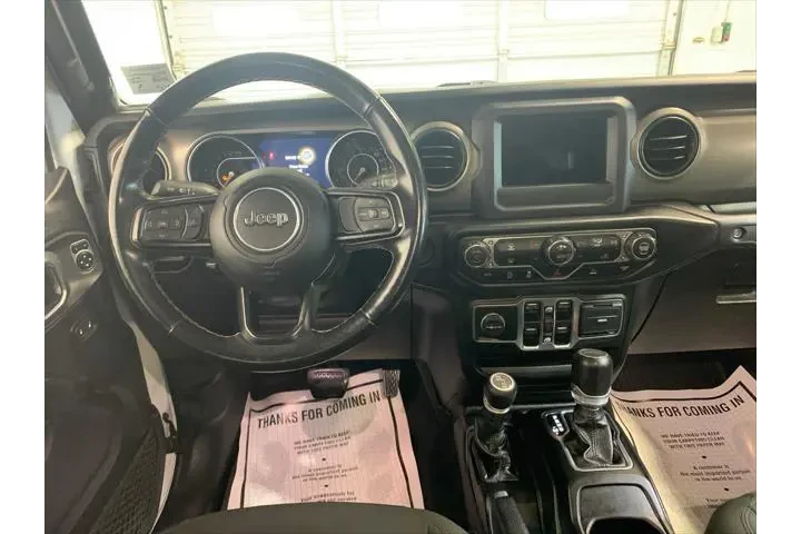 $25989 : Jeep Gladiator 2020 4x4 Spor image 4