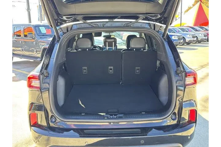 $28444 : Ford Escape 2023 ST-Line 4dr image 7