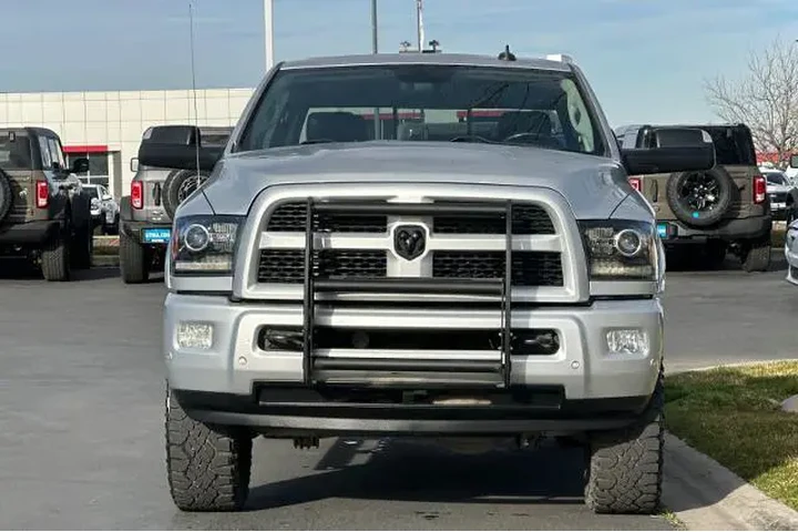 $29995 : Ram 2500 2017 4x4 Laramie 4d image 10