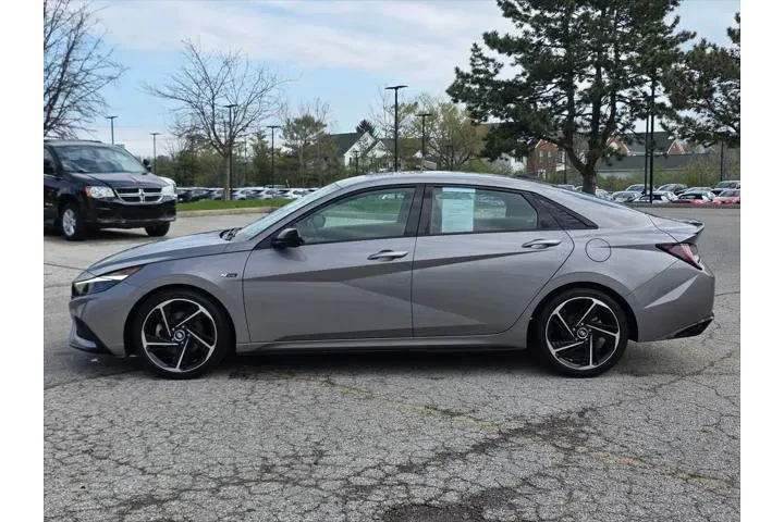 $17766 : Hyundai ELANTRA 2022 N Line image 2