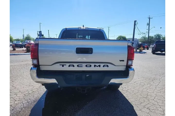 $29997 : Toyota Tacoma 2022 4x2 TRD O image 5