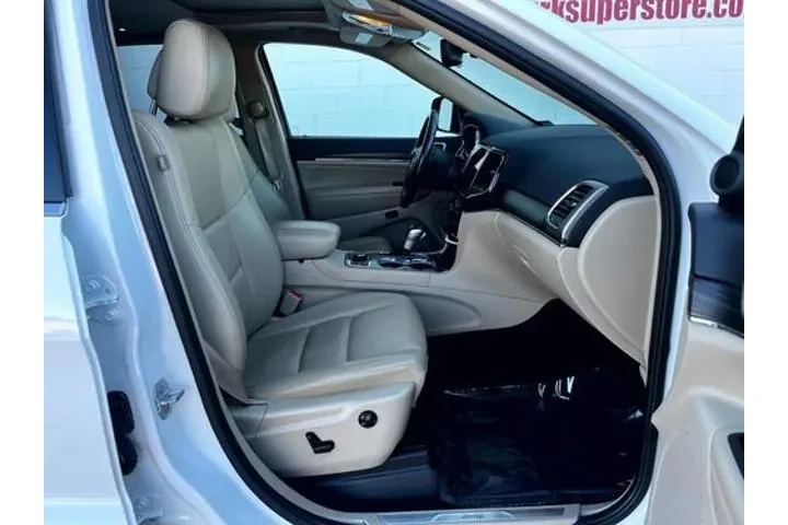 $28885 : Jeep Grand Cherokee 2021 4x4 image 9