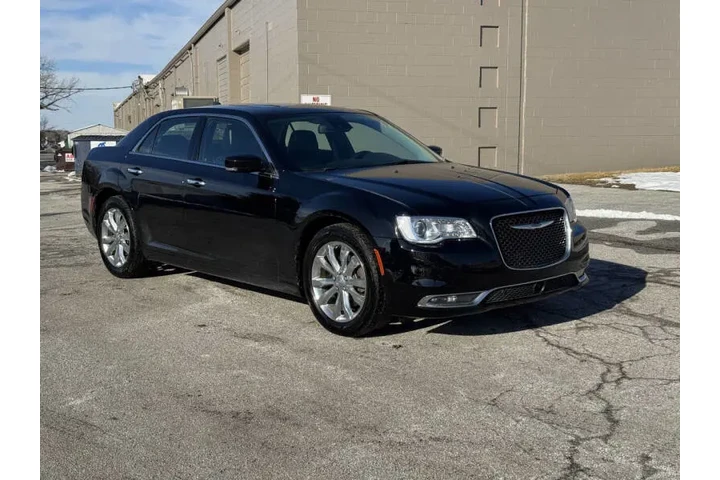 $14950 : 2017 300 C image 6