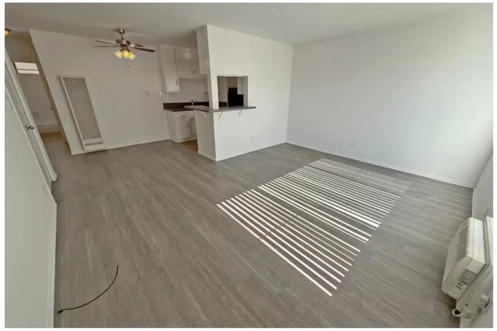 $1580 : 1 Bedroom Apartment Available image 8