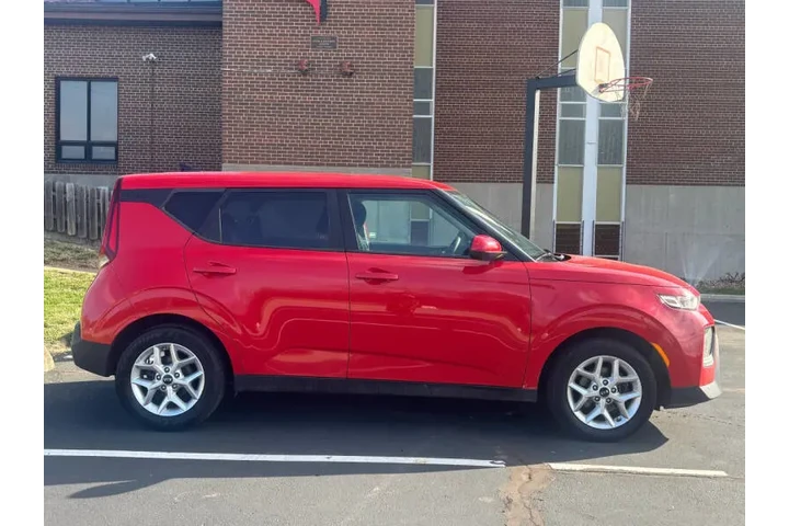 $7999 : 2020 Soul S image 7