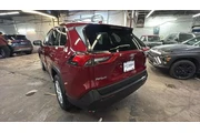 $17865 : Toyota RAV4 2021 AWD LE 4dr thumbnail
