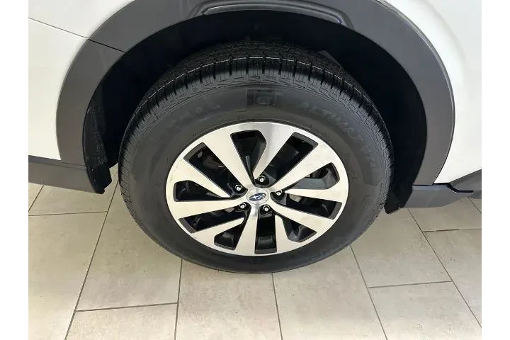 $24648 : Subaru Outback 2021 AWD Prem image 8