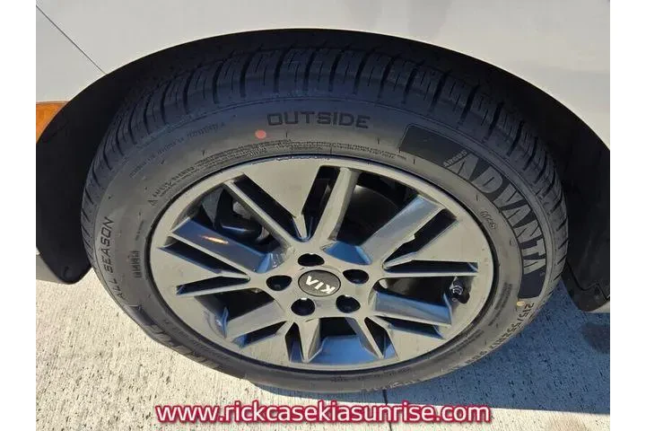 $12591 : Kia Soul 2020 EX 4dr Crossov image 10