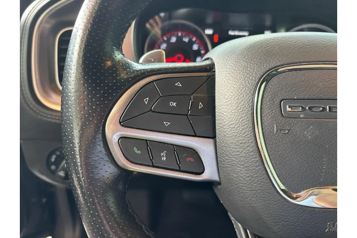 2020 Charger R/T RWD image 9