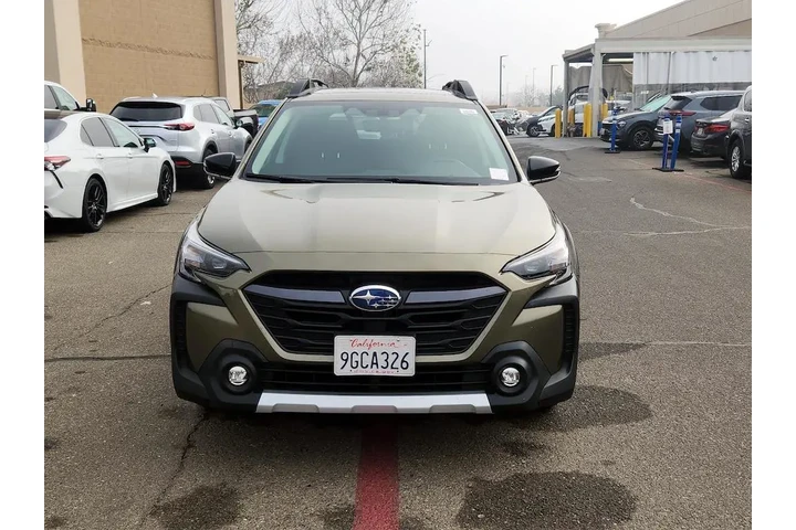 $29998 : Subaru Outback 2023 AWD Limi image 2