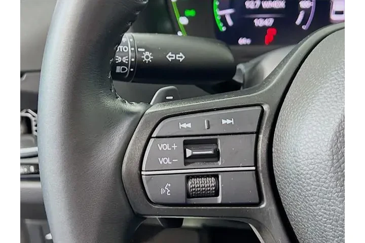 $27500 : Honda Accord Hybrid 2023 EX- image 9