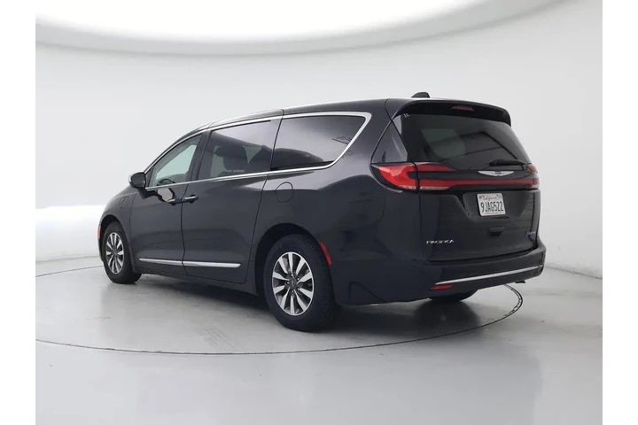$26998 : Chrysler Pacifica Plug-In Hy image 2