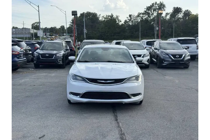 $8950 : 2015 200 Limited image 9