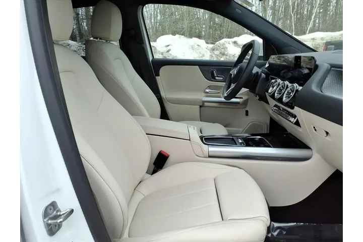 $39950 : Mercedes-Benz GLA 2025 AWD G image 5