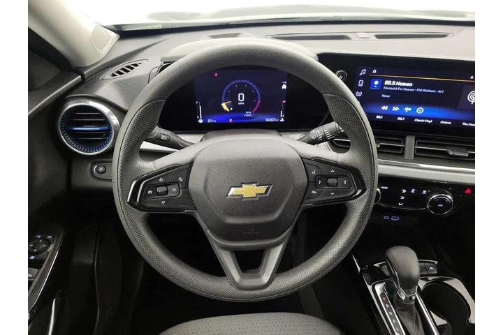 $22998 : Chevrolet Trax 2025 LT 4dr C image 10