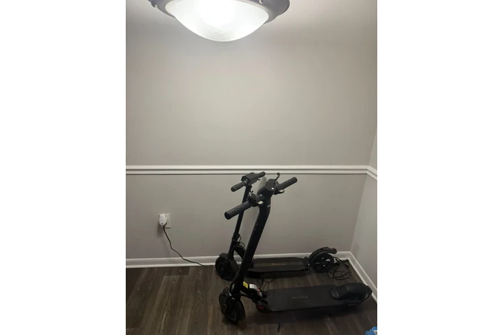 $1100 : Furniture (like new) image 1