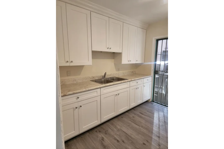 $1995 : Apt 2 Recamaras image 4