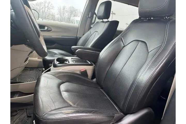 $27481 : Chrysler Pacifica 2022 Touri image 8