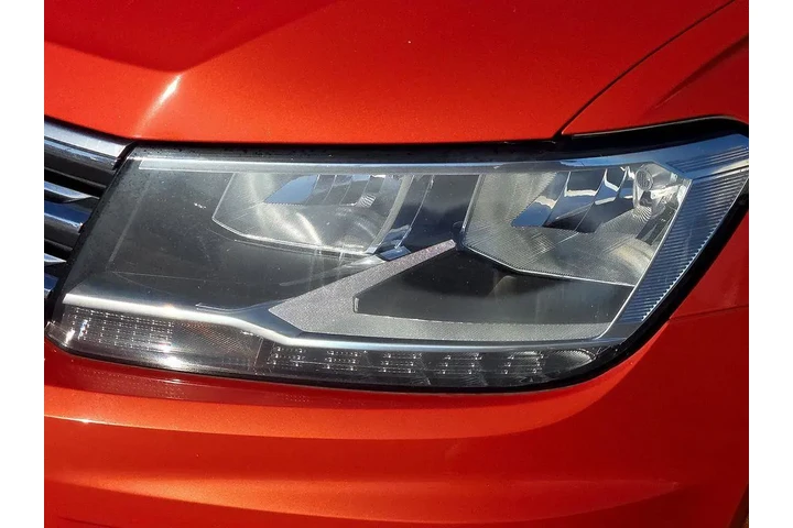 $14995 : Volkswagen Tiguan 2019 SE 4d image 8