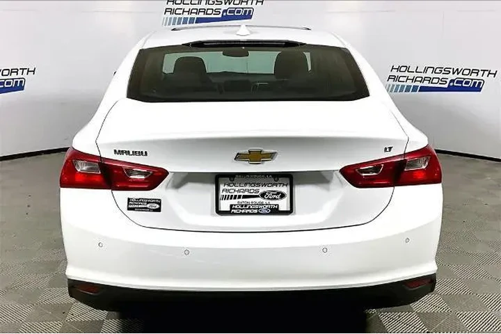 $18725 : Chevrolet Malibu 2024 LT 4dr image 4
