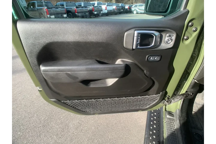 $29998 : Jeep Wrangler 2023 4x4 Sport image 10