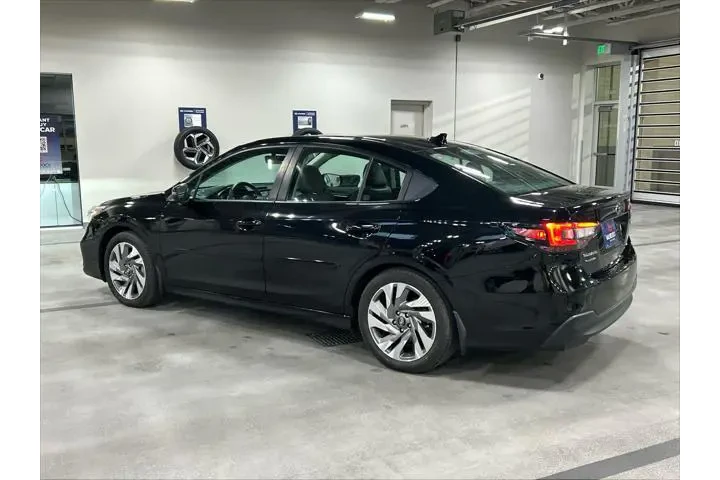 $24793 : Subaru Legacy 2023 AWD Limit image 4