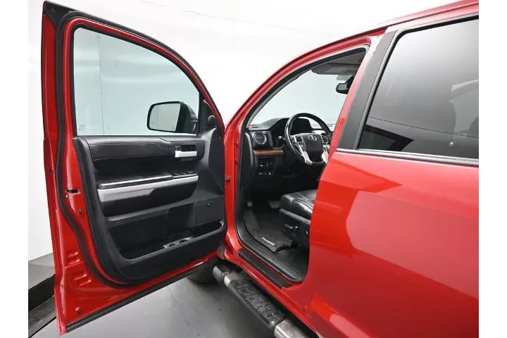 $39672 : Toyota Tundra 2019 4x4 Limit image 8