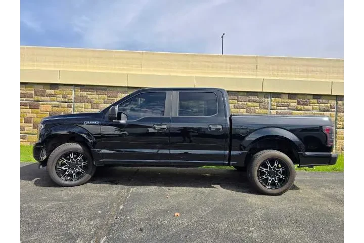 $23411 : Ford F-150 2018 4x4 Lariat 4 image 7
