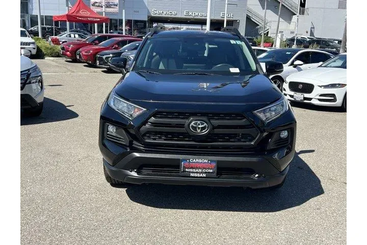 Toyota RAV4 2019 AWD Adventu image 9