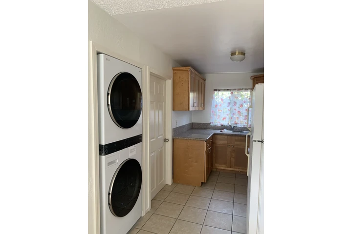 $1800 : Casa privada Huntington Park image 1