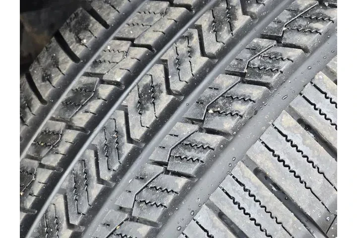 $17811 : Ford F-150 2014 4x4 XLT 4dr image 8