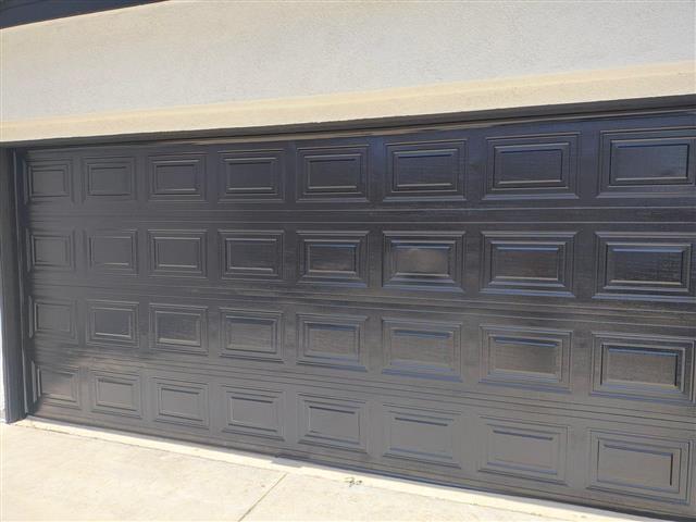 Garage door image 5