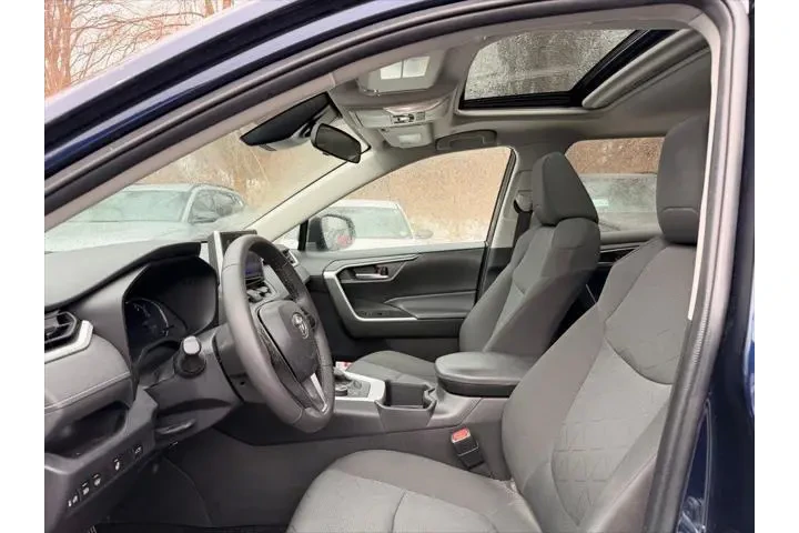 $29500 : Toyota RAV4 Hybrid 2024 AWD image 10
